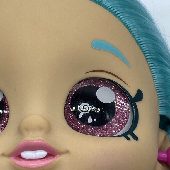 KINDI FRIENDS, KINDI KIDS, CINDY POPS, DOCTOR ACCESSORIES 10 IN DOLL - Picture 5 of 10